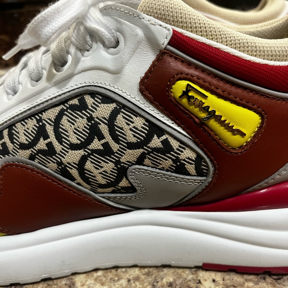 Salvatore Ferragamo sneakers gancini logo